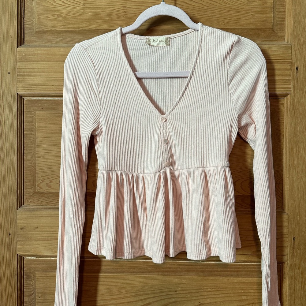 NEVER WORN Altar’d State Women's Pink Ribbed V-Neck Top